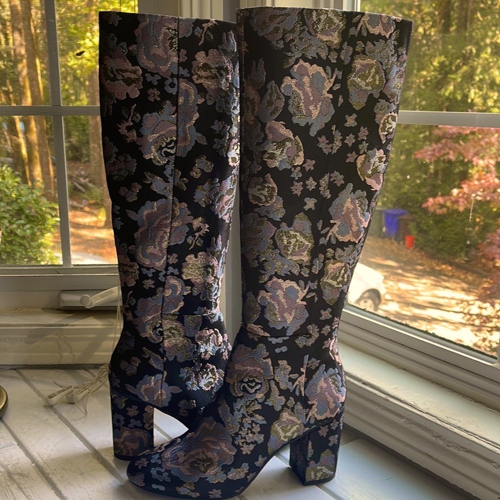 New Kenneth Cole boots